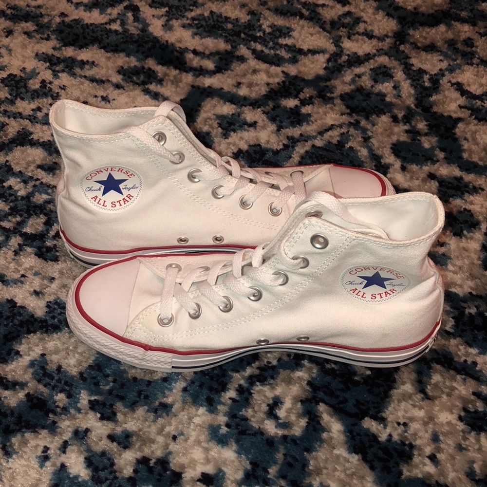 NWOT White Chuck Taylor High Top Converse